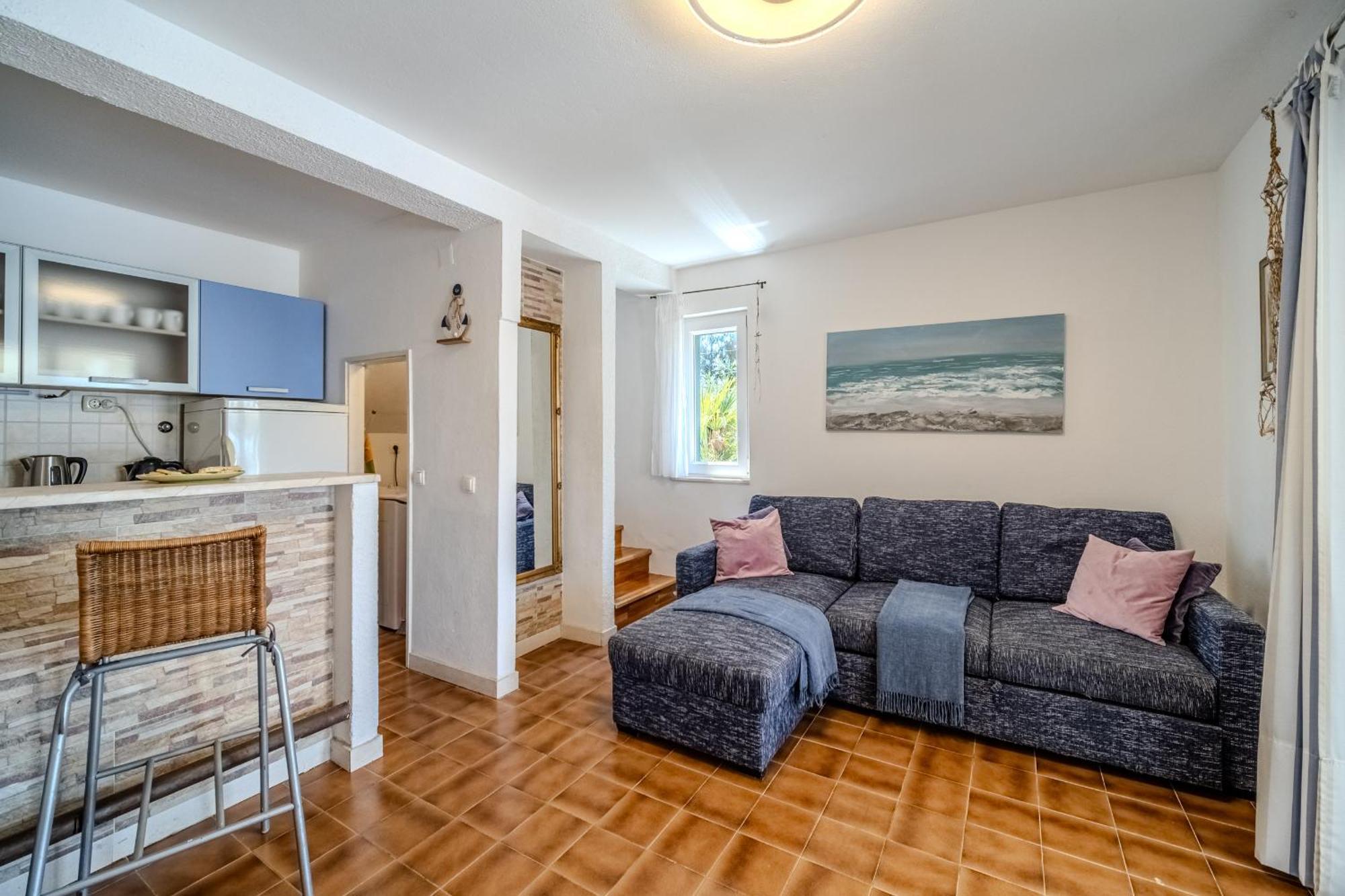 Villa Julia With Heated Pool, Ideal For Large Groups Milna  Buitenkant foto