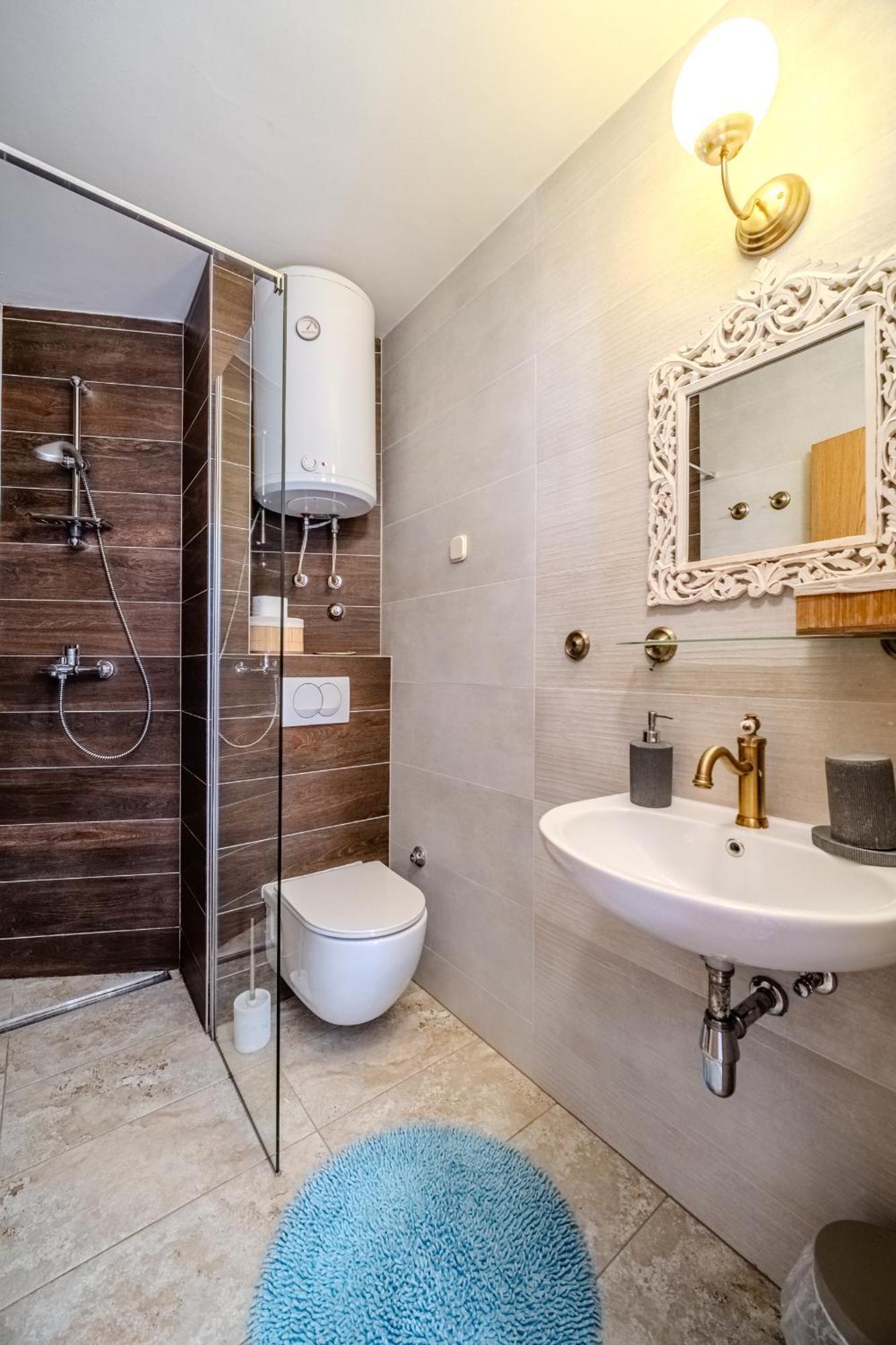 Villa Julia With Heated Pool, Ideal For Large Groups Milna  Buitenkant foto